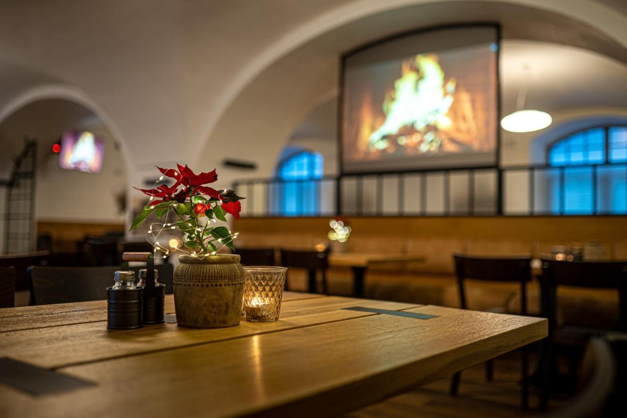 Holešov Hotel Pansky Pivovar מראה חיצוני תמונה
