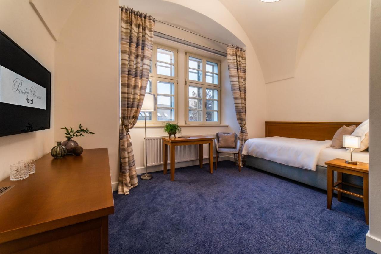 Holešov Hotel Pansky Pivovar מראה חיצוני תמונה